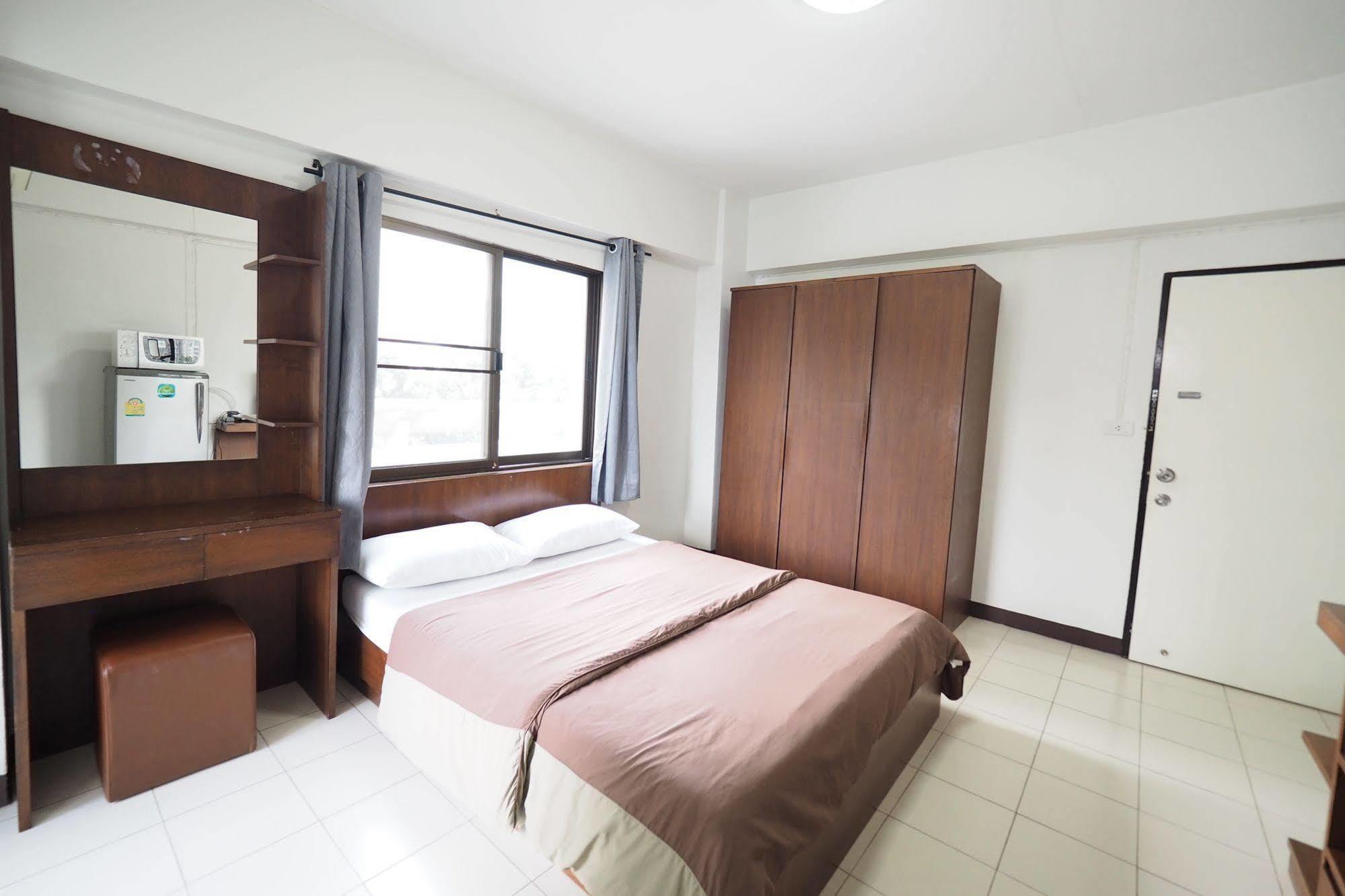 Living Naraa Place Bangkok Eksteriør billede
